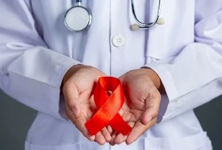 imagem Assistência de Enfermagem ao Paciente com HIV