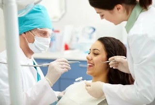 imagem Assistência em Instrumentação Cirúrgica Dentária
