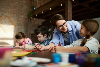 Cuidador Escolar na Educação Infantil